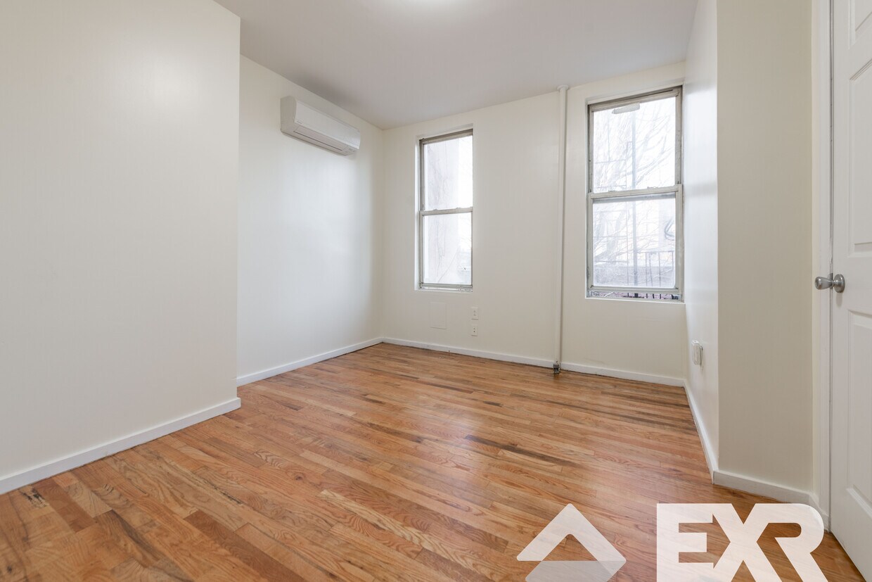 Primary Photo - 175 Hopkins St