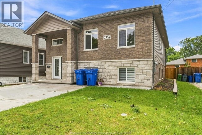 Building Photo - 2455 Pillette Rd
