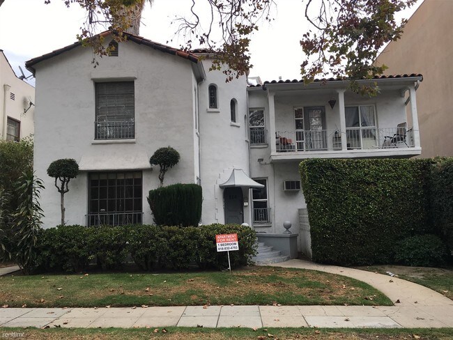 Building Photo - 114 N Almont Dr