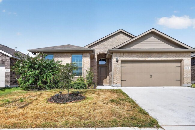 Building Photo - 8613 Wildwest Dr