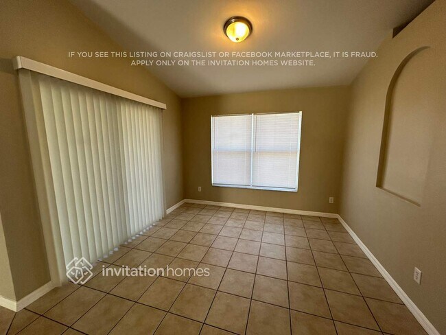 Building Photo - 3423 SW 9th Ave