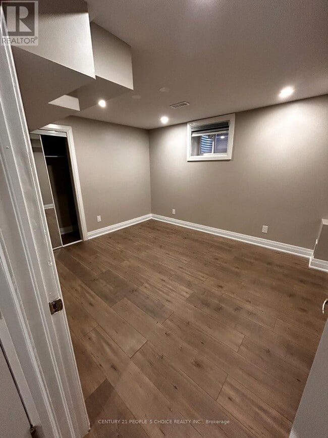 Building Photo - 1468 Ambercroft Ln