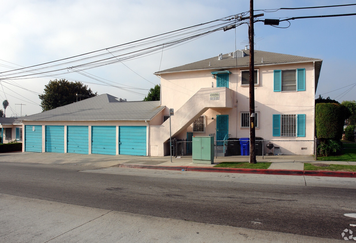 Building Photo - 500 Venice Way