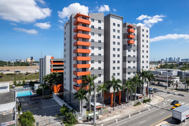 Foto del edificio - Pinnacle Park