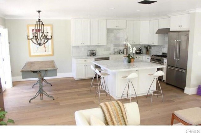 Foto del edificio - 1165 Skyline Dr