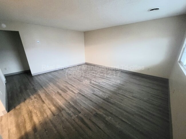 Building Photo - 218 S McKinley Pl