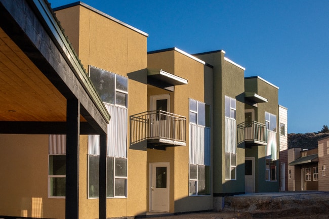 Building Photo - 302 CO-291