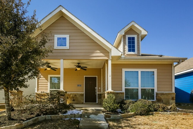 Building Photo - 10965 Colonial Heights Ln