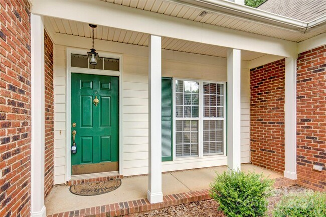 Building Photo - 9410 Olivia Ln