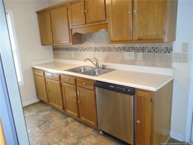 Foto del edificio - 6334 Greycliff Dr