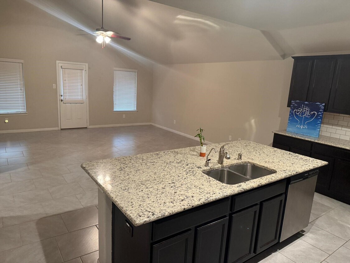 Foto principal - 6914 Arcadia Meadow Ct