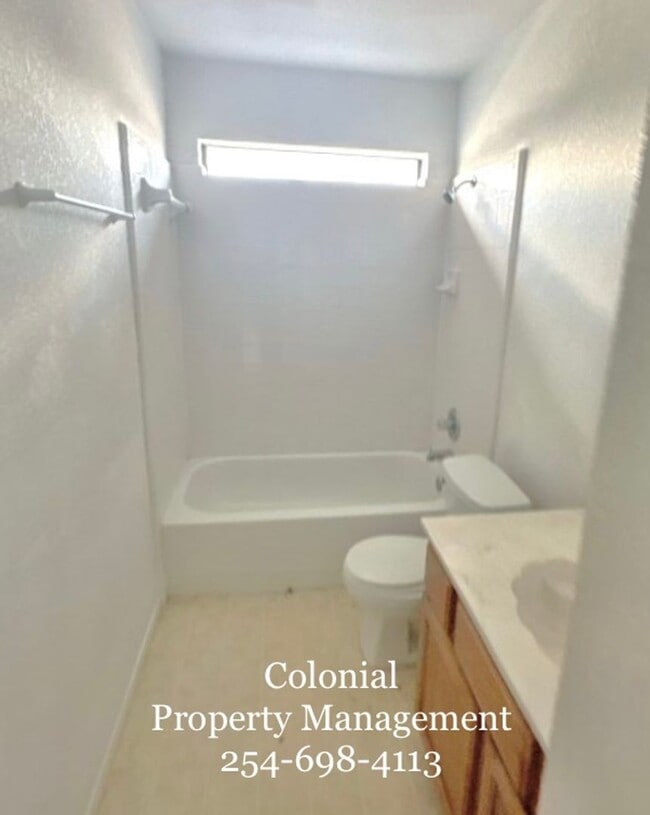 Foto del edificio - 3414 Cantabrian Dr