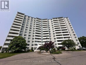 Building Photo - 15 Towering Heights Blvd
