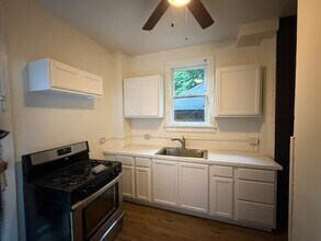 Building Photo - 7307 Idlewild St