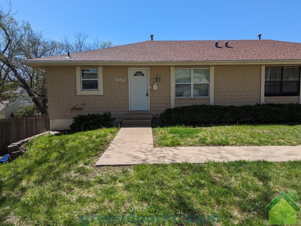 Primary Photo - 7852 Grandview St