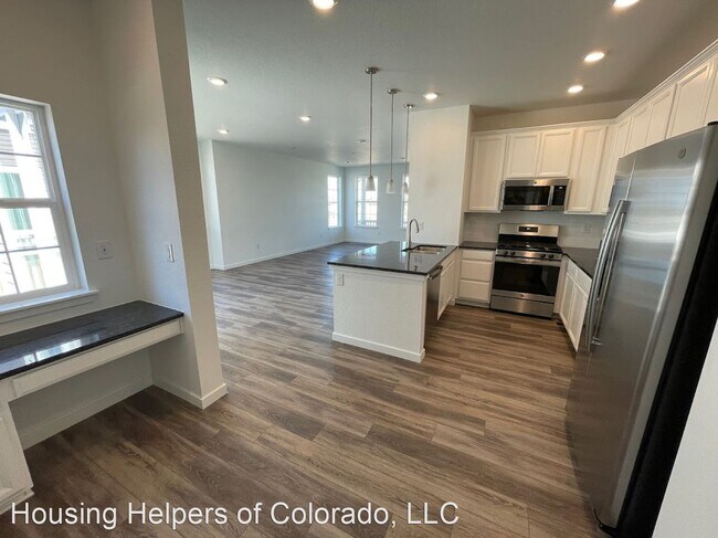 Building Photo - 3 br, 2.5 bath House - 1673 Marquette Alley