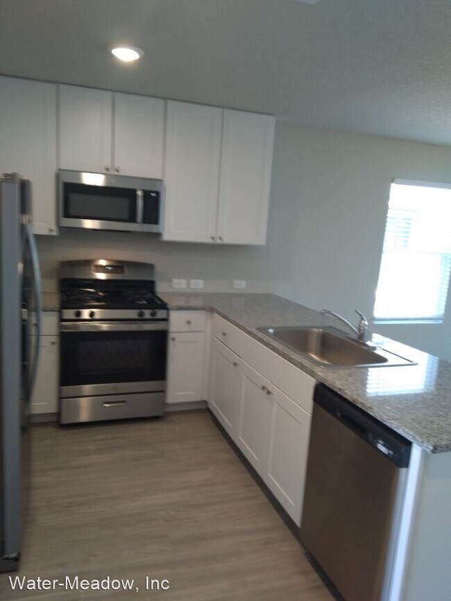 Building Photo - 4 br, 3 bath House - 11934 Sand Wedge Way