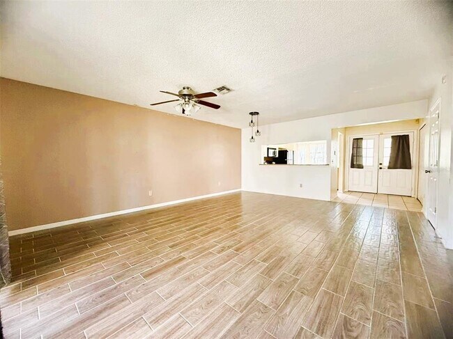 Foto del edificio - 986 Tillery Way