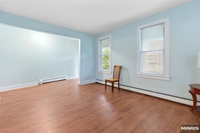 Building Photo - 82 Bergen Ave