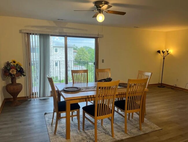 Building Photo - 8821 N Greenwood Ave