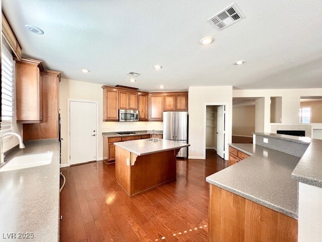 Building Photo - 18 Blue Valley Dr