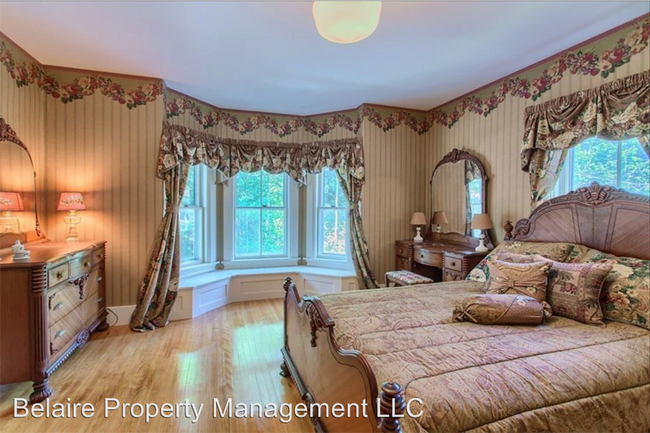 Building Photo - 3 br, 1.5 bath House - 303 Blossom Street