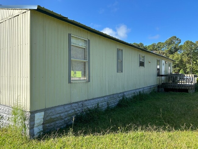 Foto del edificio - 139 Hubert Blvd