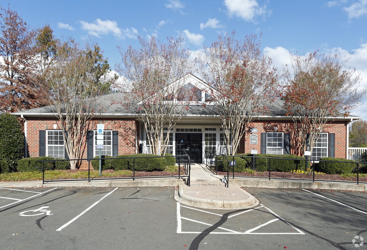 Heritage Apartments Apartments 405 Thomas Burke Dr Hillsborough, NC