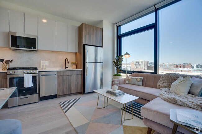 Building Photo - 1141 W Van Buren St