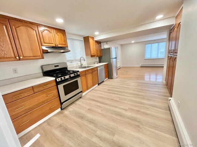 Foto del edificio - 103 Bennett Ave