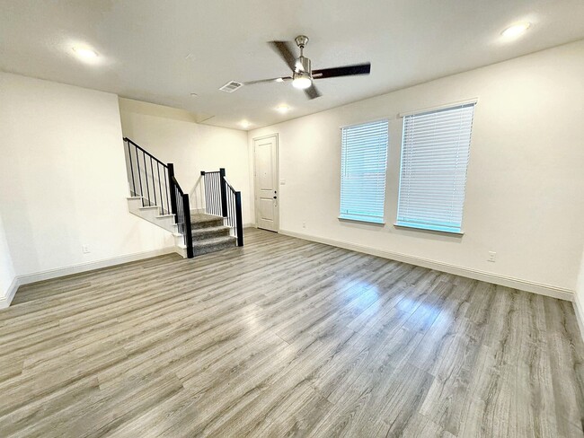 Foto del edificio - 3-Bedroom Home in City Point - A Must-See!