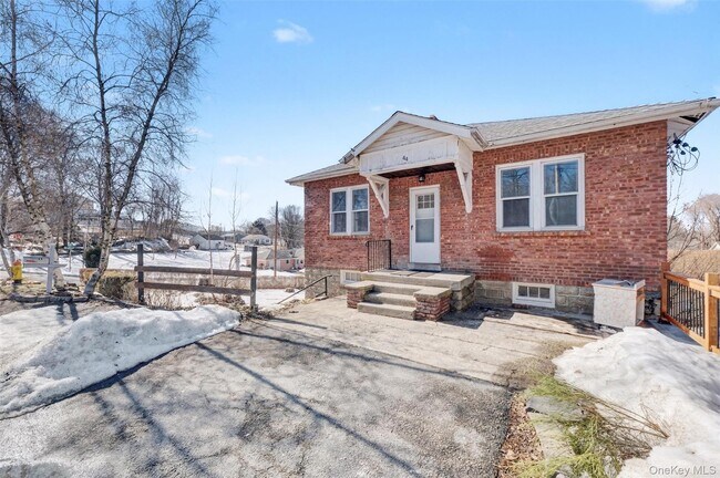 Foto del edificio - 44 Cedar Ave