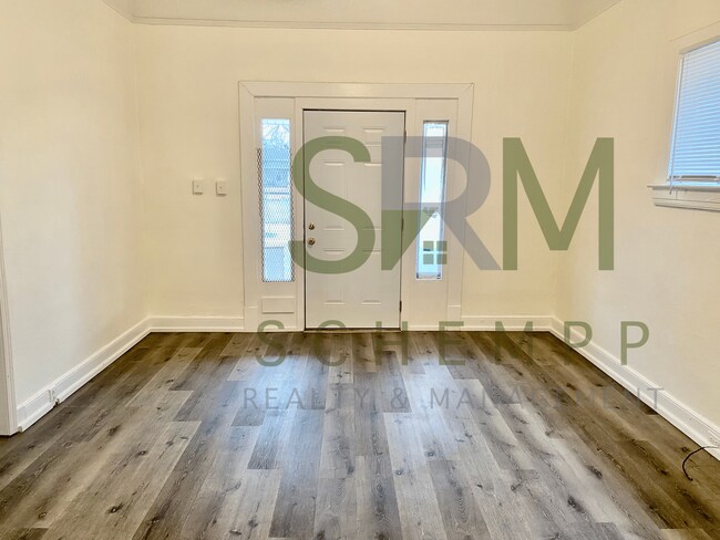 Foto del edificio - Updated Three Bedroom in West Louisville-Section 8 Accepted