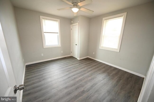 Foto del edificio - 2952 Sollers Point Rd