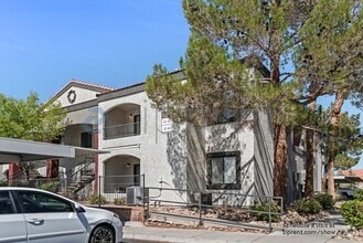 Building Photo - 950 Seven Hills Dr