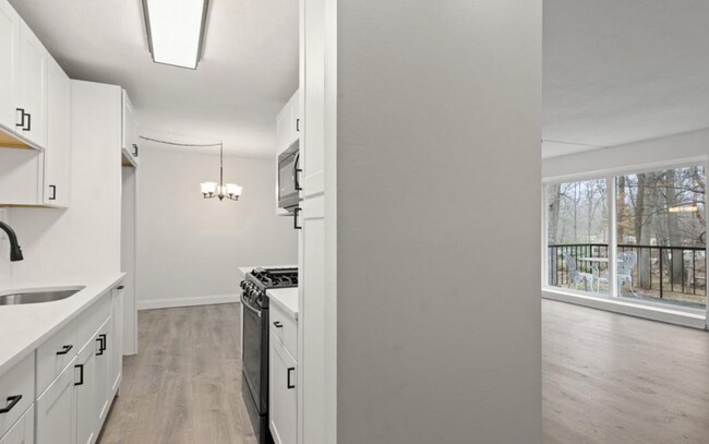 Foto del edificio - 1 Bedroom 1 Bath apartment in Somerset Hou...