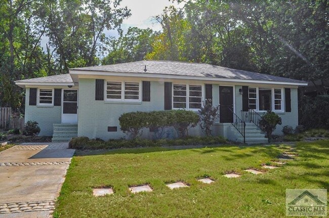 Photo - 129 Westover Dr House