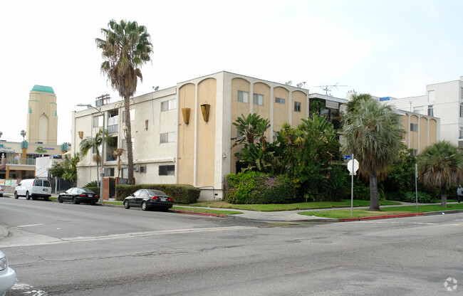 Building Photo - Oxford Apartments
