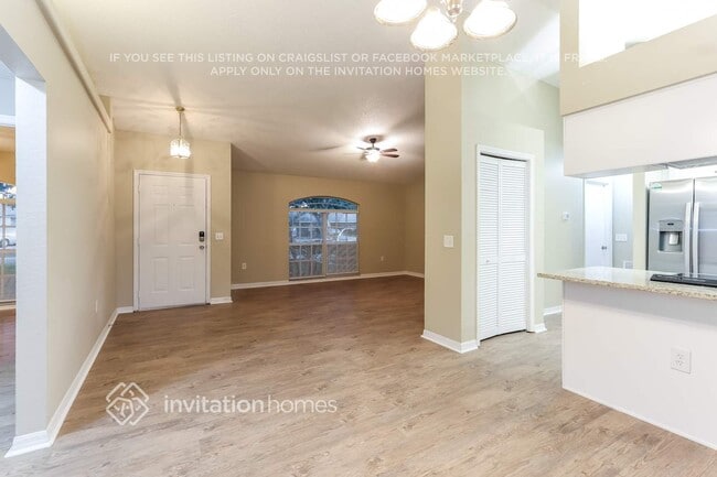 Foto del edificio - 7961 Kaitlin Cir