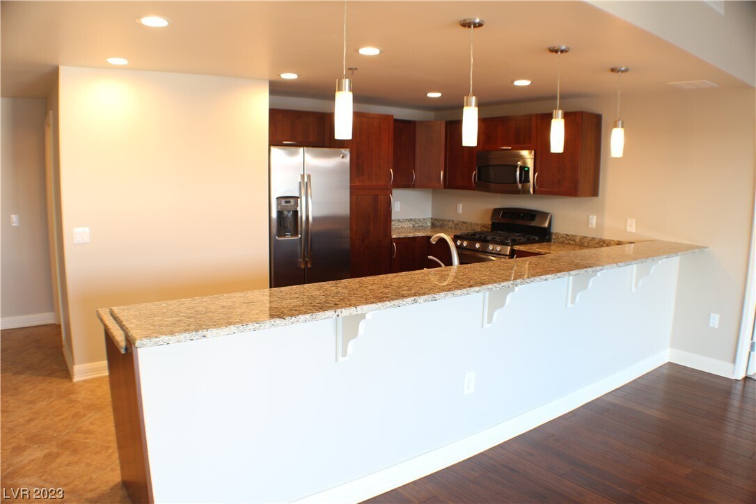 150 S Las Vegas Blvd Unit 805, Las Vegas, NV 89104 Condo for Rent in