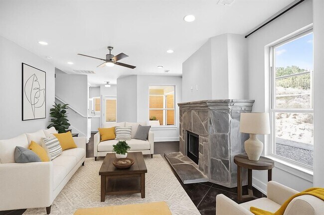 Foto del edificio - 10624 Lake Park Dr