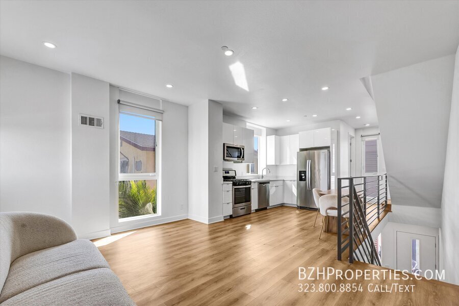 Foto principal - Gorgeous Modern Townhouse In Prime Mid-City