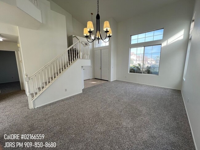 Foto del edificio - Chino Hills 4 Bedroom Home