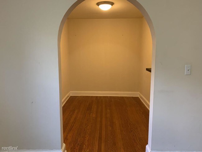 Foto del edificio - 2715 Cortland Pl NW