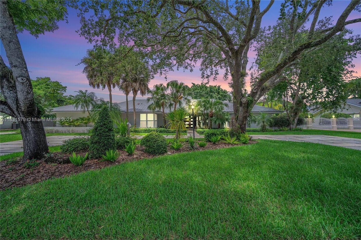 Foto principal - 9121 SW 102nd St