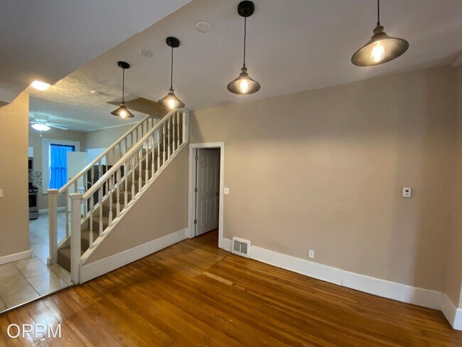 Building Photo - 3 br, 1.5 bath House - 1228 S 11th St