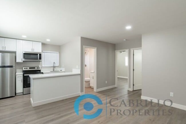 Foto del edificio - 4849 Mansfield St
