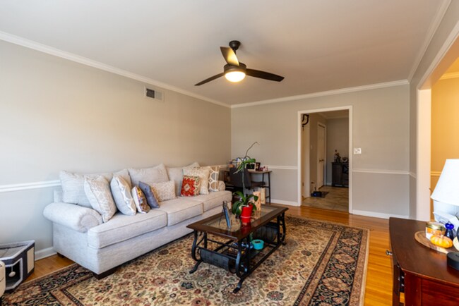 Building Photo - YOUR DREAM BACKYARD in Established East Memphis