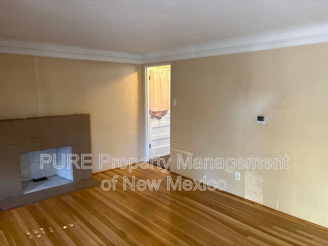 Foto del edificio - 3417 Marmac Ave NE