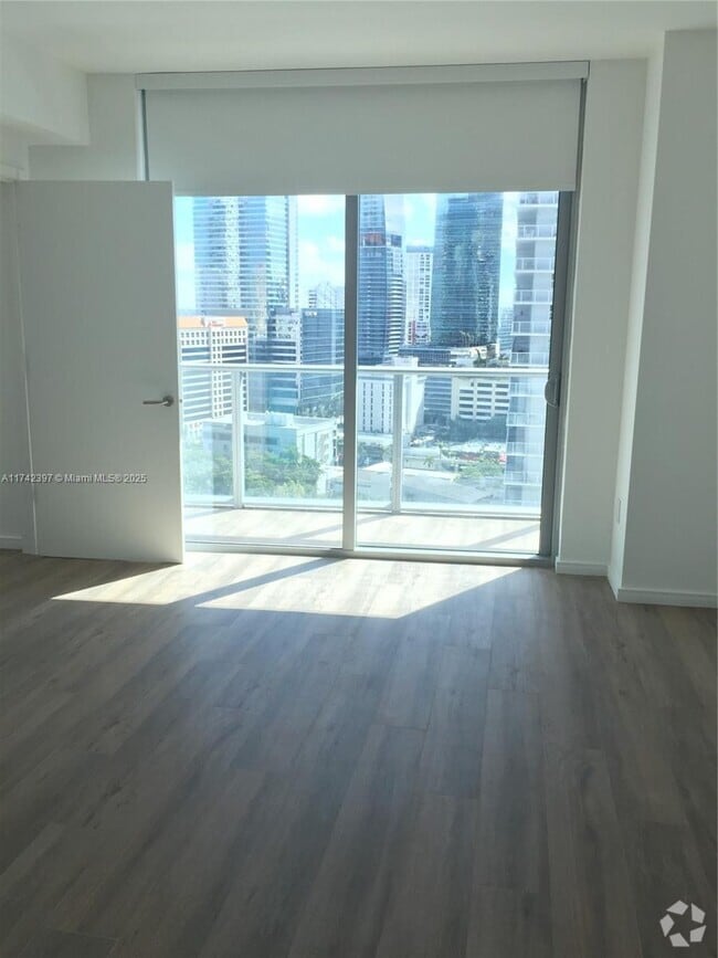 Building Photo - 1100 S Miami Ave
